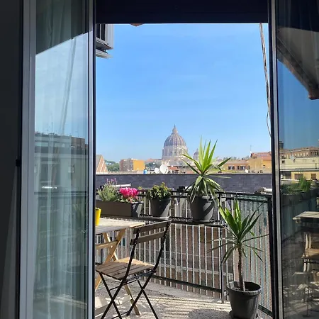 Lägenhet Sunny With Stunning San Pietro View *